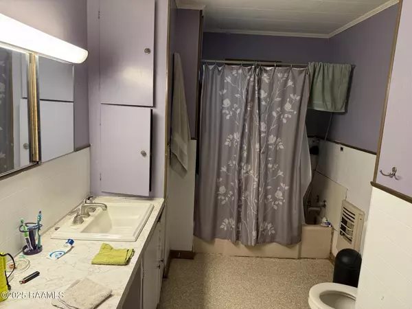 Ville Platte, LA 70586,1624 Cousins RD