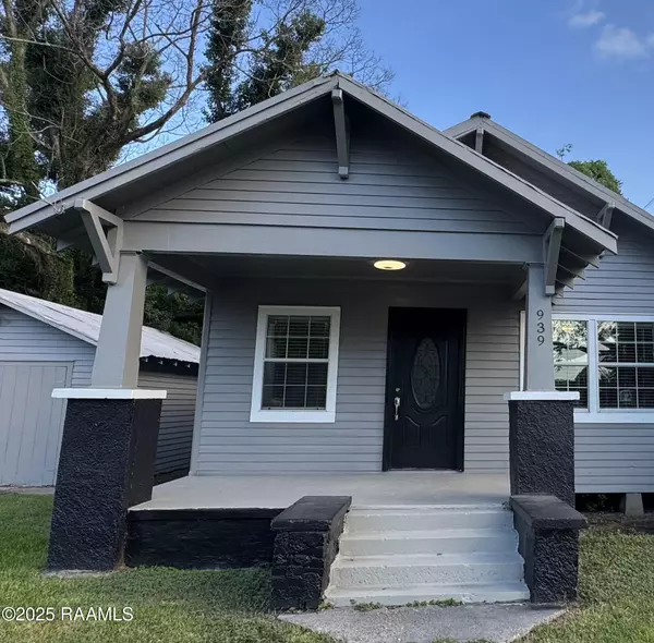 New Iberia, LA 70560,939 S Iberia ST