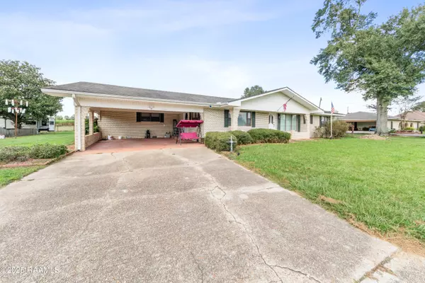 New Iberia, LA 70560,4904 Coteau RD