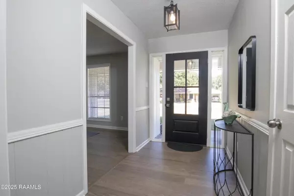 Lafayette, LA 70501,102 Kingswood DR