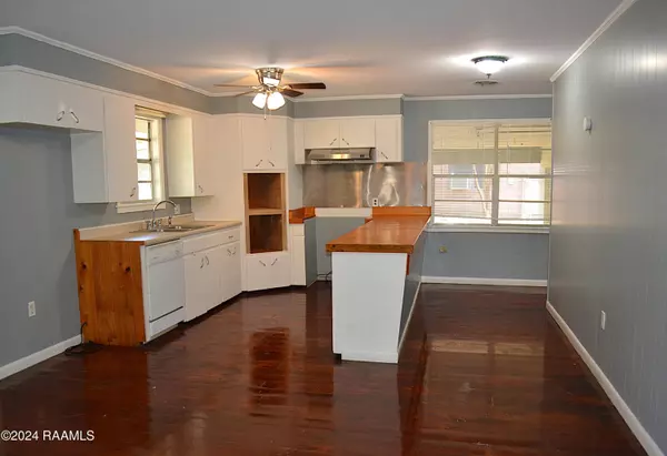 Opelousas, LA 70570,409 W Tennis ST