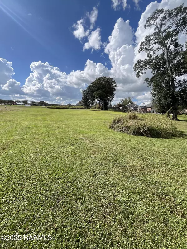 Broussard, LA 70518,100 Leatherback LN