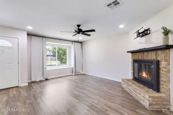 Lafayette, LA 70503,304 Rena DR