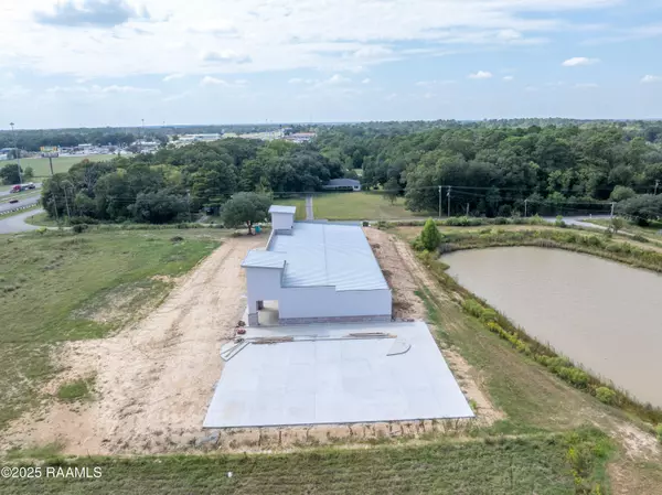 Crowley, LA 70526,2433 Rice Capital Pkwy #B