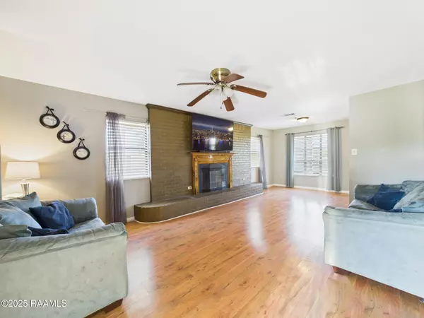 Jeanerette, LA 70544,1712 Lillie ST