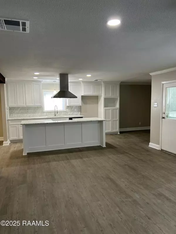 Lafayette, LA 70503,808 Dafney DR