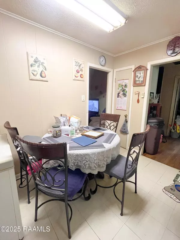 Westlake, LA 70669,1728 W Wehrt ST