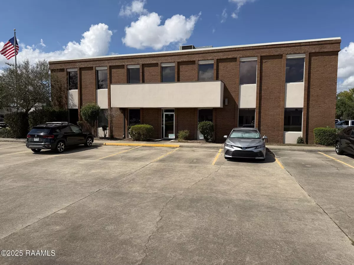 Lafayette, LA 70503,413 Travis ST #101