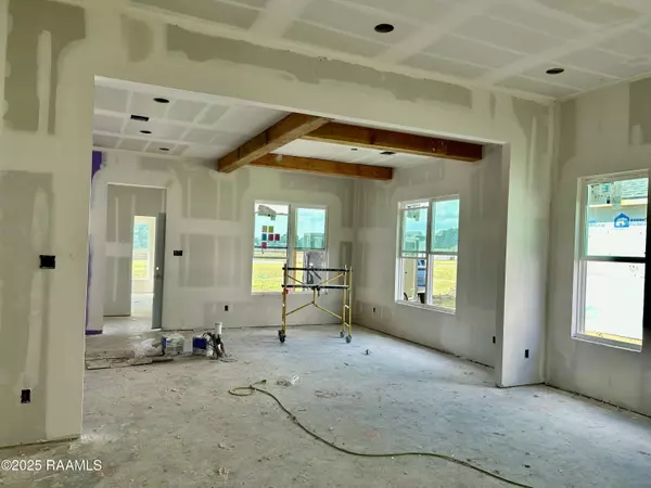 Carencro, LA 70520,112 Blushing Groom DR