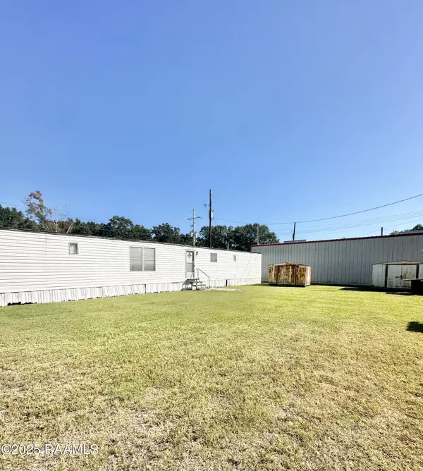 Scott, LA 70583,114 Clay RD