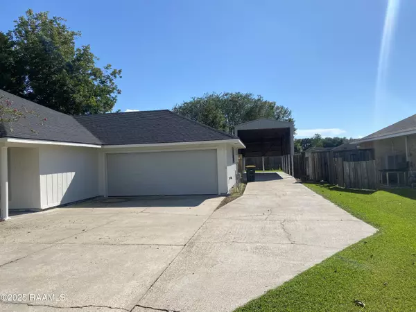 New Iberia, LA 70560,815 College DR