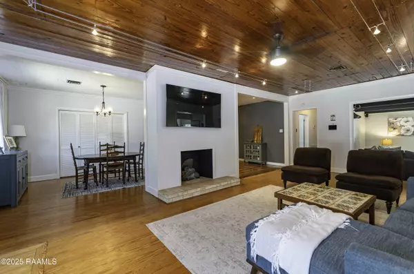 Lafayette, LA 70501,142 Cedar Crest CT