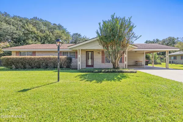 Lafayette, LA 70506,104 Woodlawn DR