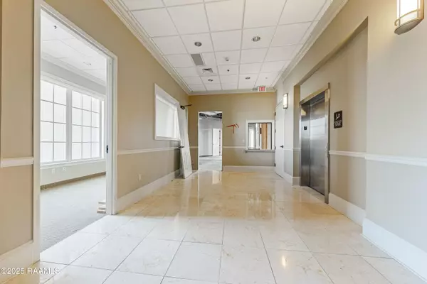 Lafayette, LA 70508,1245 Camellia BLVD #300