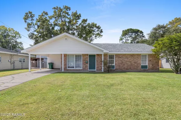 407 Shawn LN, Jennings, LA 70546