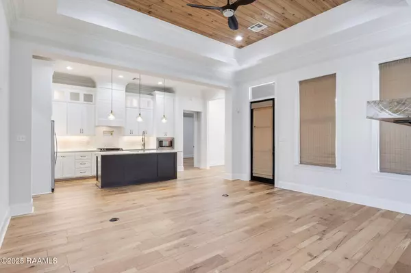 Lafayette, LA 70508,208 Redfern ST