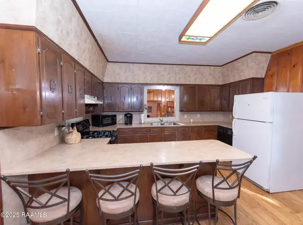 Ville Platte, LA 70586,2335 Main ST