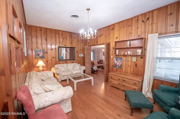 Ville Platte, LA 70586,2335 Main ST