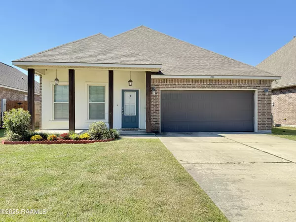 206 Caillou Grove RD, Youngsville, LA 70592