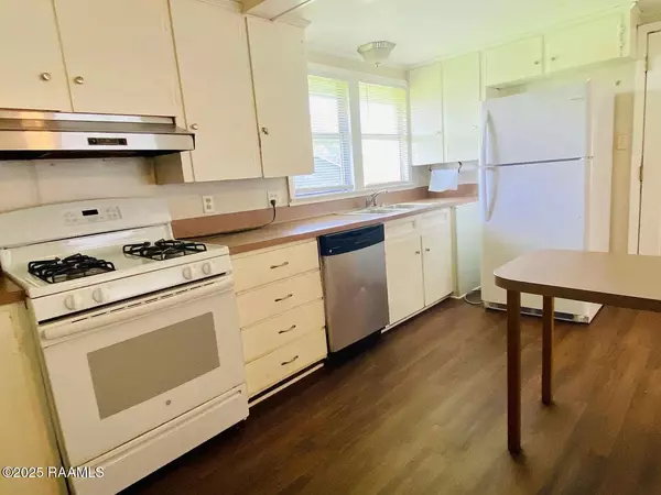 Scott, LA 70583,406 D Arceneaux RD