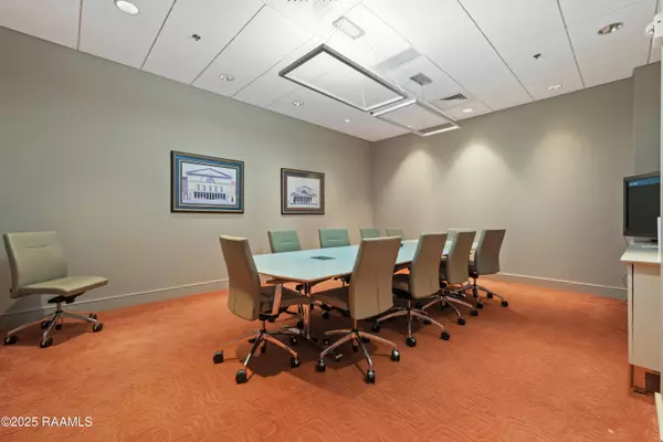 Lafayette, LA 70508,2000 Kaliste Saloom RD #200