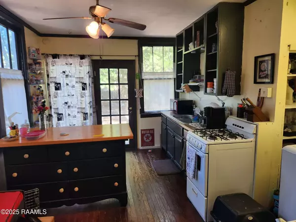 Lafayette, LA 70506,306 Calder ST