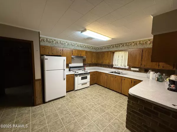 Ville Platte, LA 70586,226 Roderick ST