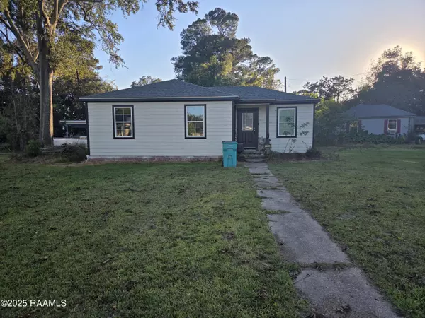 1400 Cherokee DR, Opelousas, LA 70570