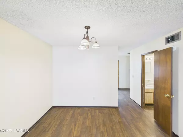 Lafayette, LA 70507,201 High Meadows BLVD #123