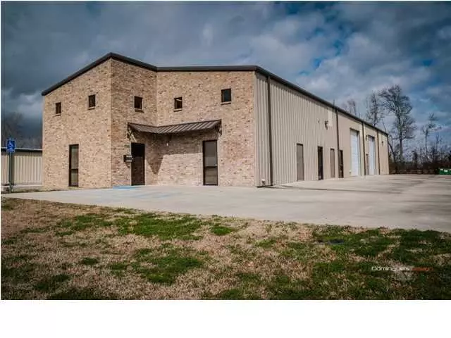 Broussard, LA 70518,200 Woodland DR