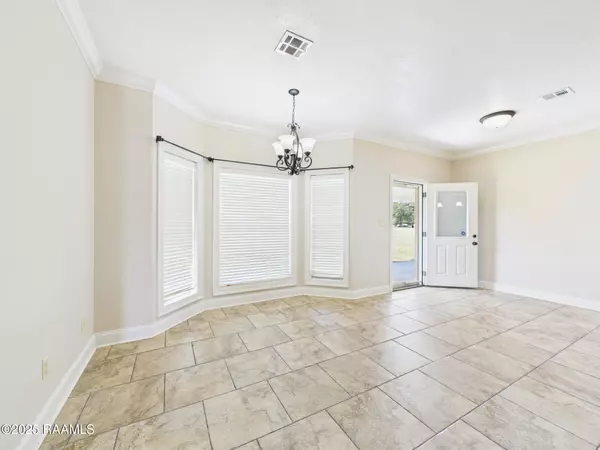 Breaux Bridge, LA 70517,1013 Gleaux DR