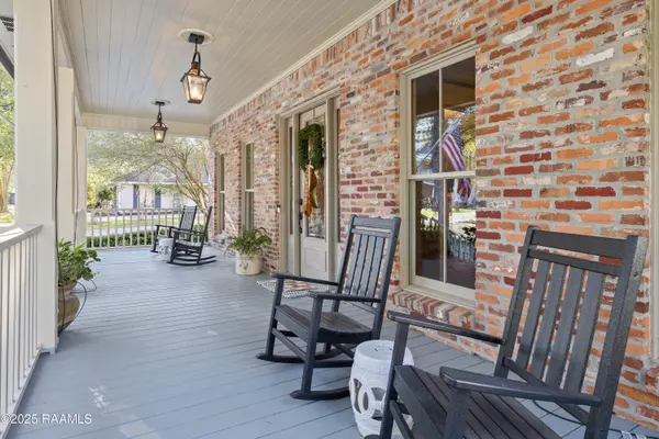 Lafayette, LA 70503,144 Teche DR