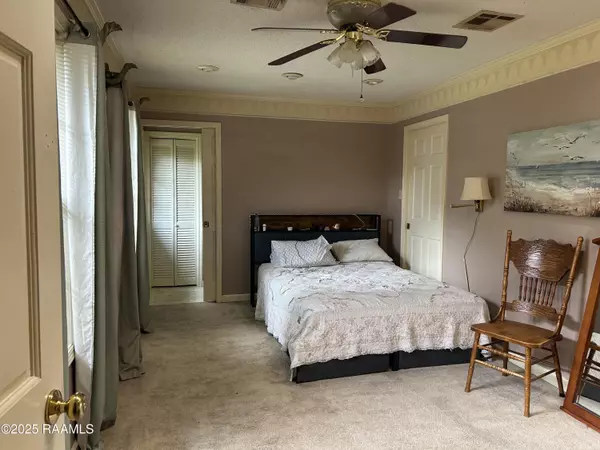 Opelousas, LA 70570,1015 Hashim DR