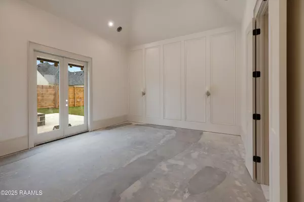 Youngsville, LA 70592,302 Sunset Palm CT