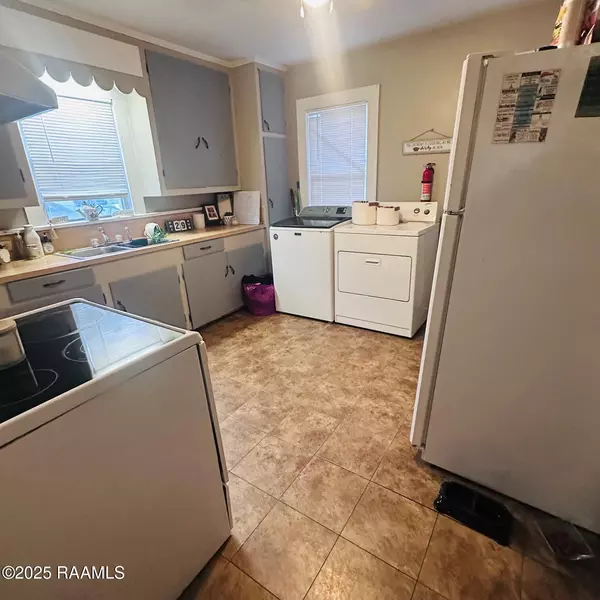 Eunice, LA 70535,840 Tate ST