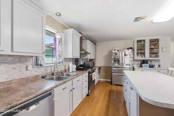 Lafayette, LA 70508,301 Homewood DR