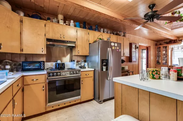 Abbeville, LA 70510,3101 Donna RD