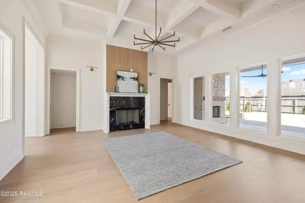 Lafayette, LA 70508,207 Barkhill DR