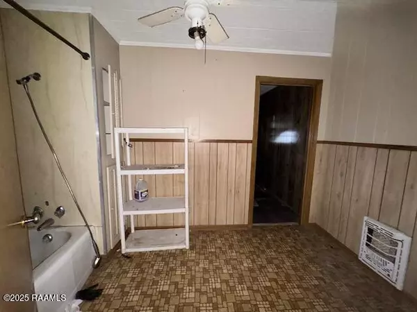 Eunice, LA 70535,851 N 7th ST