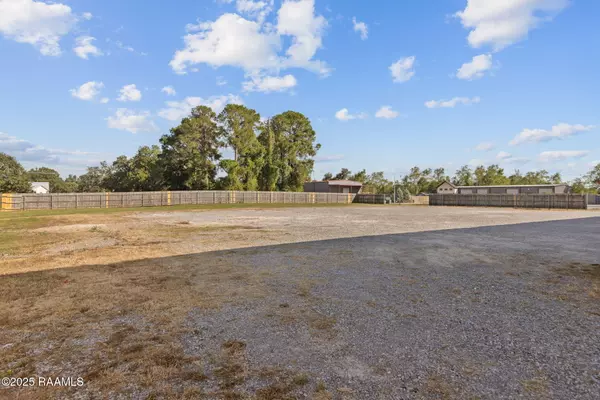 Broussard, LA 70518,114 Windfall DR