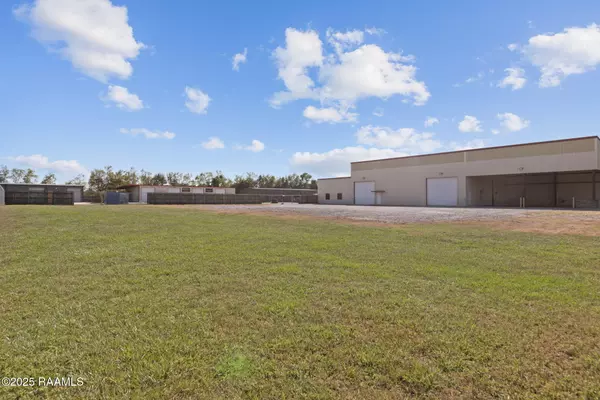 Broussard, LA 70518,114 Windfall DR