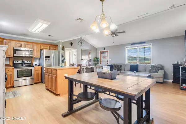 Breaux Bridge, LA 70517,1014 Stanley Robert RD