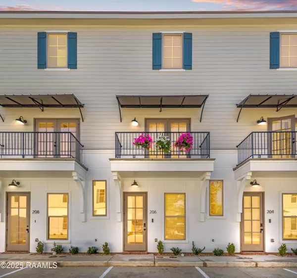 206 Steiner Oaks, Lafayette, LA 70508