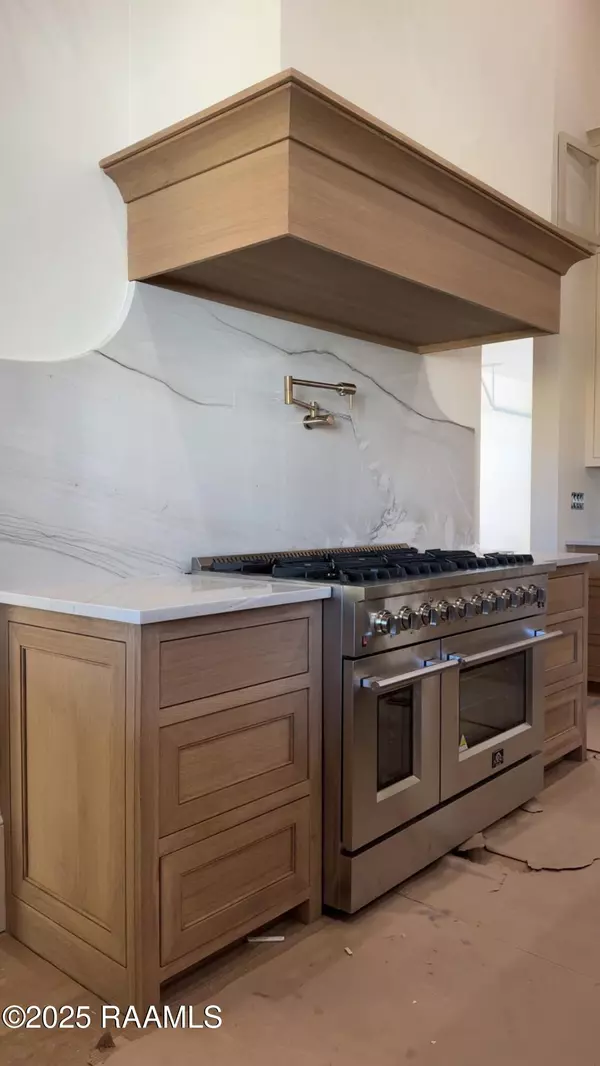 Youngsville, LA 70592,309 Sunset Palm CT