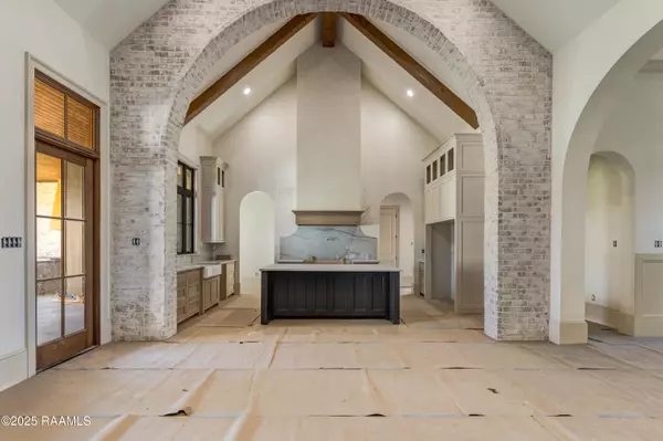 Youngsville, LA 70592,309 Sunset Palm CT