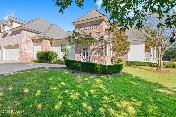 Lafayette, LA 70508,208 Oak Side ALY