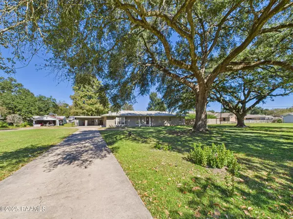 Lafayette, LA 70507,149 E Butcher Switch RD