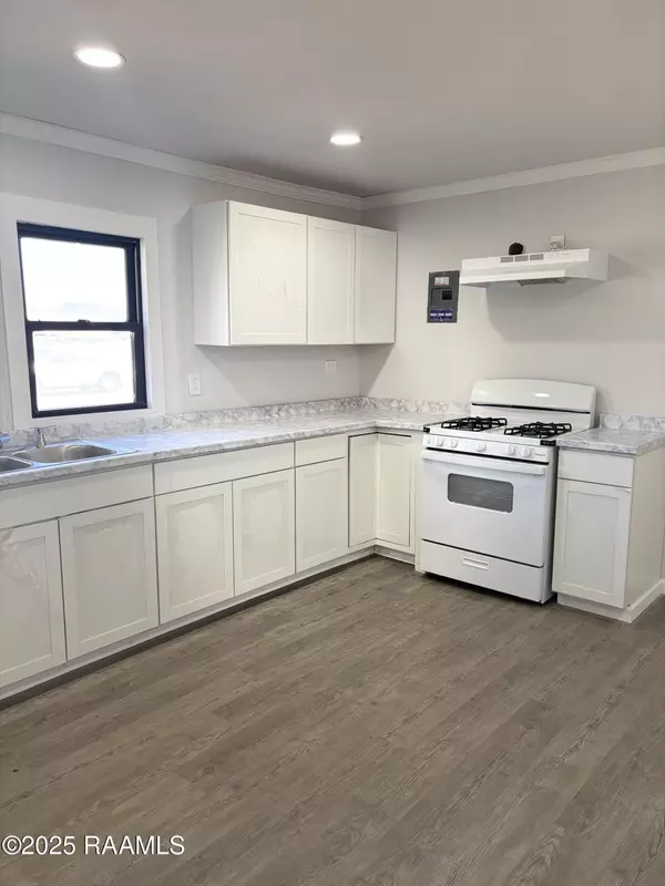 New Iberia, LA 70560,1012 Virginia ST