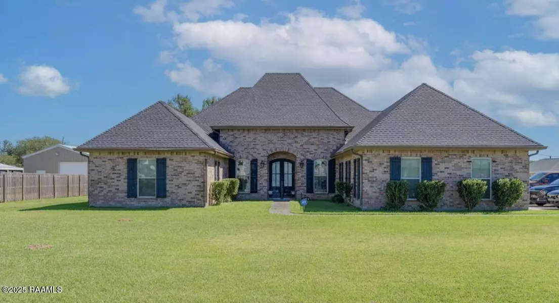 181 Chase DR, Bourg, LA 70343