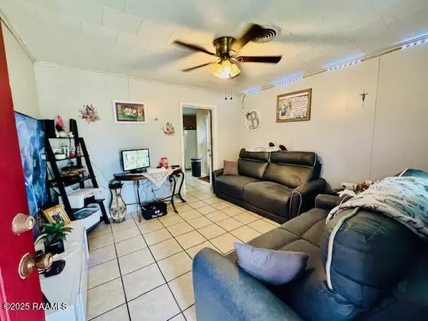 Washington, LA 70589,1114 Cosay RD